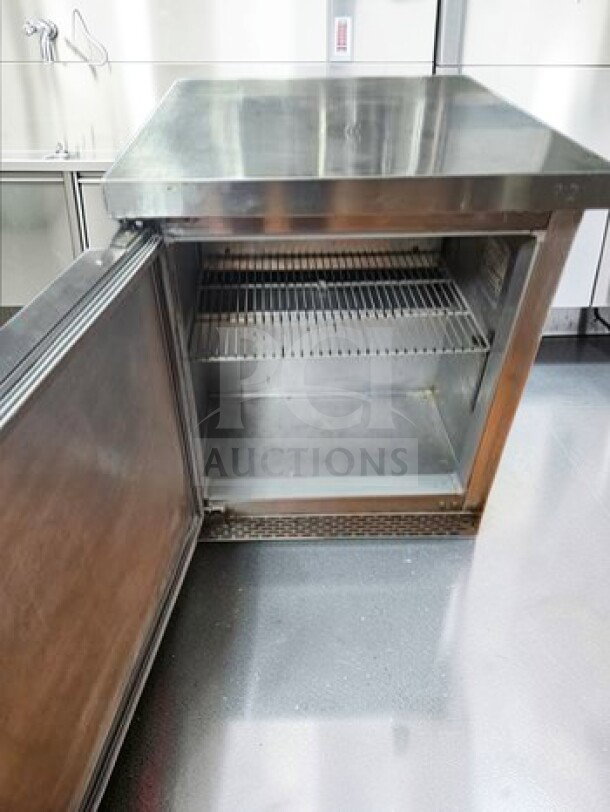 Continental undercounter refrigerator, 1 door, stainless steel, commercial use. Exceptional condition, fully tested, operational.