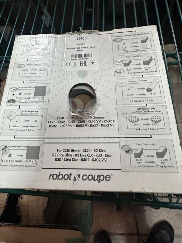 Brand new Robot Coupe 28163 RG5 grating disc in box for commercial food processor, compatible with multiple models.