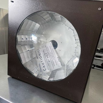 Sun Valley Lighting 24x24 ceiling light fixture, Architectural Reflector model, 277V, new condition, tested and operational.