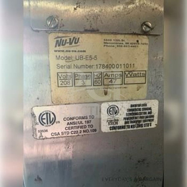 Nu-Vu UB-E5-5 commercial electric convection oven label, 208V, 3 Phase, ETL listed, serial number 17840011011, ANSI/UL compliant.