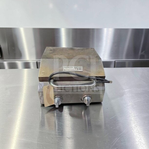 Nexgrill 2-Burner Portable Gas Tabletop Grill, stainless steel, model 820-0033, in superior condition; fully tested.