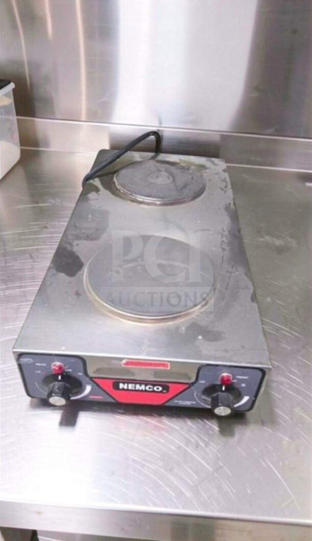 Nemco 6310-3-240 dual burner hot plate, exceptional condition, 240V, NSF & ETL listed, fully tested and operational.