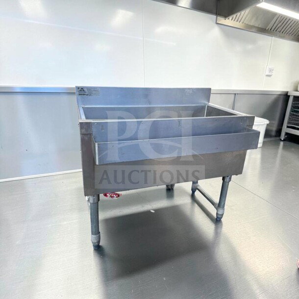 Advance Tabco SLI-12-36-7 underbar ice bin, stainless steel, 36" with 7 circuit cold plate, superior condition, commercial use.