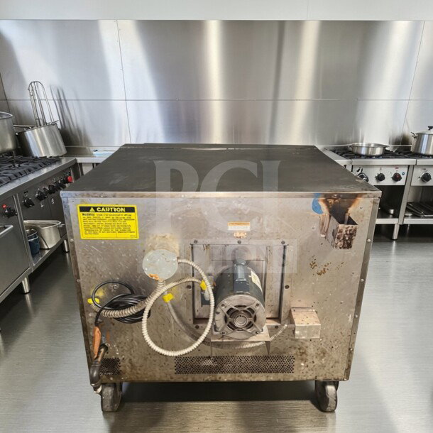 Elite Condition Vulcan VC5GD, single deck LP gas convection oven, fully tested and operational, back view, caution label visible.