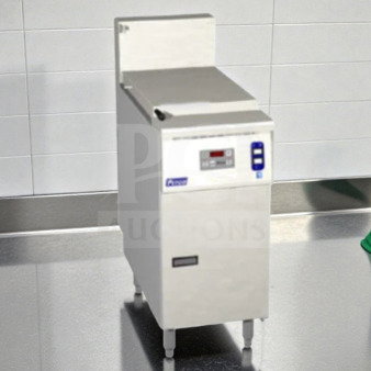 Premium Pitco Frialator R14-Series commercial gas pasta cooker; natural gas, fully tested, excellent condition.