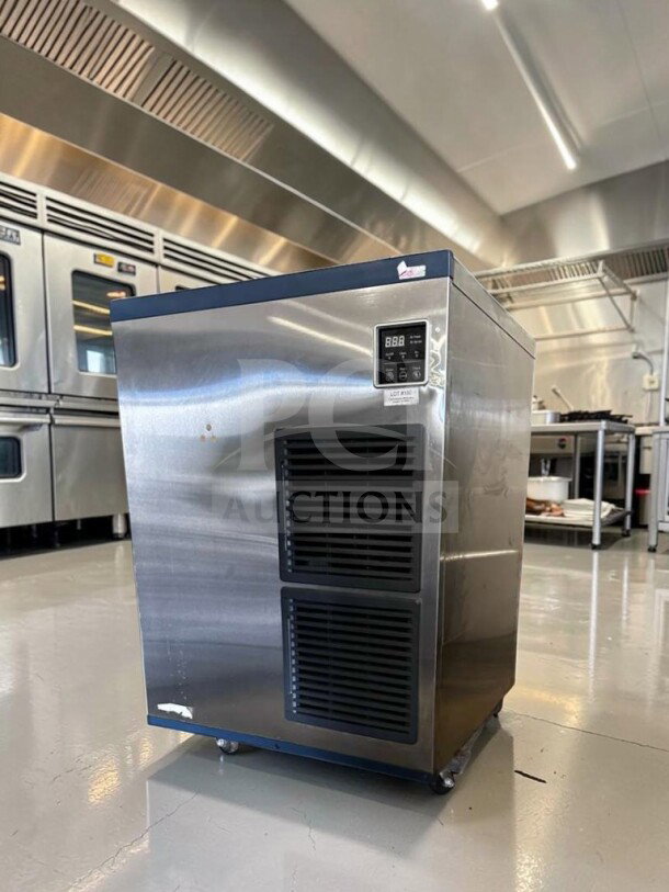 Blue Air BLMI-850A 30" commercial ice machine head, air-cooled, superior condition, fully tested, 900 lb/day capacity.