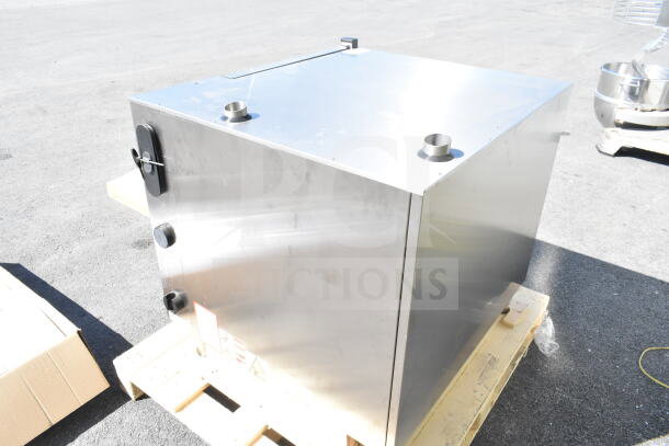 Brand new 2023 Blodgett Invoq: Hybrid 6-1/1 GN electric combi convection oven, stainless steel, on a pallet.