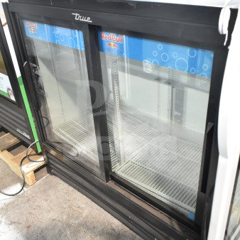 2020 True GDM-41C-48-HC-LD 2 Door Reach In Cooler Merchandiser, 115V, 1 Phase. Used, good condition. Model branding visible.