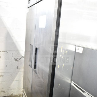 2017 True T-35 Commercial 2 Door Reach In Cooler, stainless steel, slight wear, 115 volts, 1 phase power.