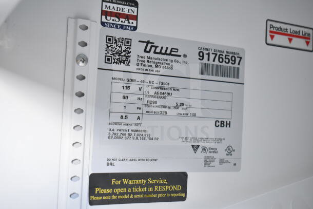 2017 True GDM-49-HC Commercial 2 Door Cooler label, showing specs: 115V, 1 Phase, R290 refrigerant. Made in USA. Serial 9176597.