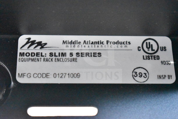 Middle Atlantic Slim 5 Series equipment rack label, includes UL certification and manufacturing code 01271009.