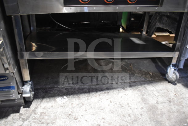 Vevor MDC-3 electric 3 bay steam table, 120V, 1 phase. Features durable stainless steel, caster wheels, and control knobs.