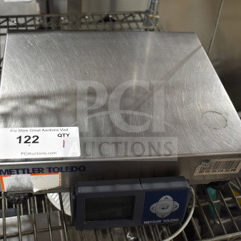 Mettler Toledo BC commercial countertop food portioning scale with digital display, in used condition, model BC.