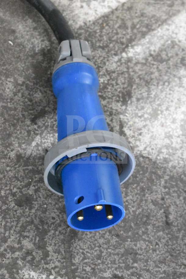 Belshaw TG50 thermoglazing station plug, blue with three pins, 208 volts, 1 phase, for commercial use.