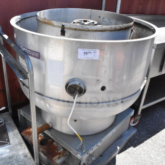 CaptiveAire NCA18FA commercial rooftop mushroom exhaust fan, 115 volts, 1 phase. Slight rust, CaptiveAire label visible.
