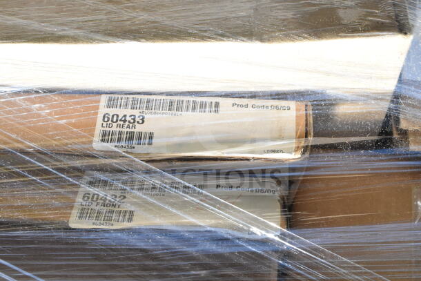 30 brand new scratch and dent items, including Camdolly CD300131, 60433 lids, Camwear RFSCW6135, Camwear DD1220ECW135 dome.