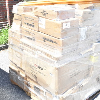 Pallet of 43 new scratch and dent items, including Camwear food pan lids and Winco sugar pourer, boxed and wrapped.