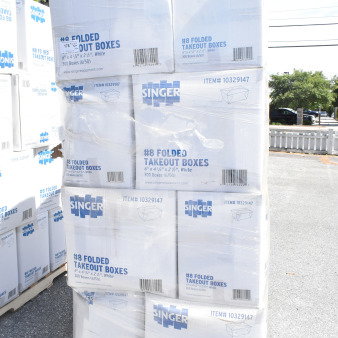 Stack of Singer #8 folded takeout boxes, 6"x4-3/4"x2-1/2", white. Item #10329147, 20 per auction bid. New condition.