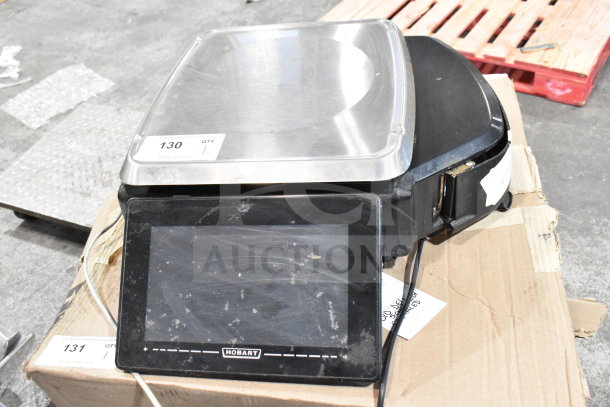 2017 Hobart HTi-7LH26 commercial scale, stainless steel platform, touchscreen display, minor wear, 120/208-240V, 1 phase.