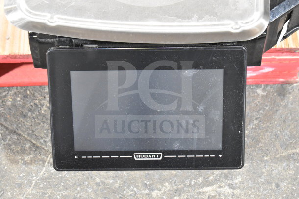 2017 Hobart HTi-7LH26 food portioning scale with touchscreen, excellent condition, 120/208-240V, 1 phase.