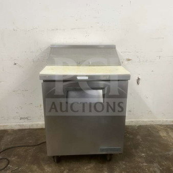 True TSSU-27-08-HC refrigerated sandwich prep table, stainless steel, 1 right-hinged door, prep space on top, good condition.