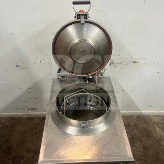 BKI FKM-F 24 INCH ELECTRIC PRESSURE FRYER EXTRA LARGE VOLUME WITH MANUAL CONTROL