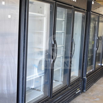 2017 True GDM-72F-HC commercial 3-door freezer merchandiser. Glossy black frame, glass doors, "Frozen Foods" label.