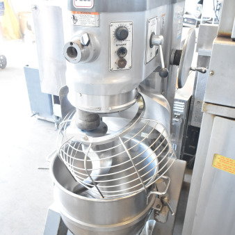2025 Hobart P660 60 Quart Dough Mixer with bowl, guard, and hook. Excellent condition, 208-240V, 3 Phase. Model label visible.