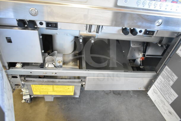 2021 Frymaster 3FQE30U0ZQ3ZZ14, electric 3-bay fryer, commercial use, 208 volts, 3 phase, stainless steel, good condition.