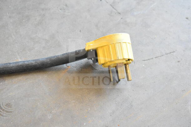 2021 Nieco JF93E commercial electric charbroiler grill plug detail, 208V, 3-phase. Yellow plug with thick cable.