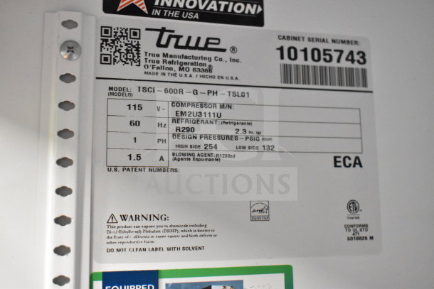 True TSCI-600R-G-PH cooler label showing 115V, 60Hz, single-phase, R290 refrigerant, and serial number 10105743.