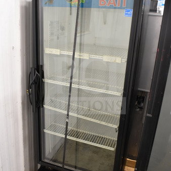 True GDM-12 commercial single door cooler, clear glass door, four adjustable shelves, 115 volts, good condition.