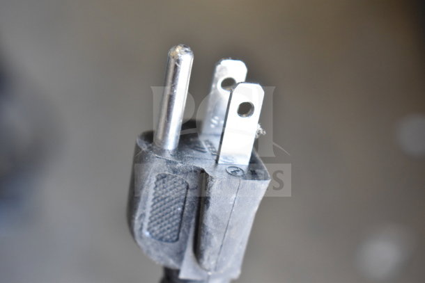 Close-up of a standard 120V plug for the AMZ-B-20 commercial countertop hot water dispenser.