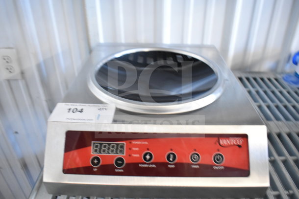 Brand new 2025 Avantco 177IWC35 countertop wok induction cooker, scratch and dent condition, 208-240 volts, 1 phase.
