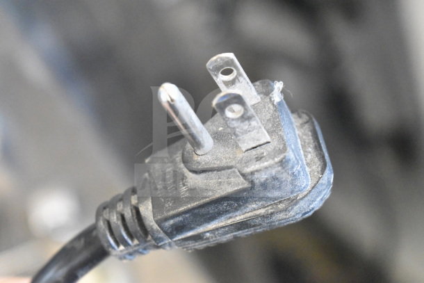 Plug of Traulsen RHT132WPTHHG commercial reach-in cooler, 115 volts, 1 phase, missing doors.