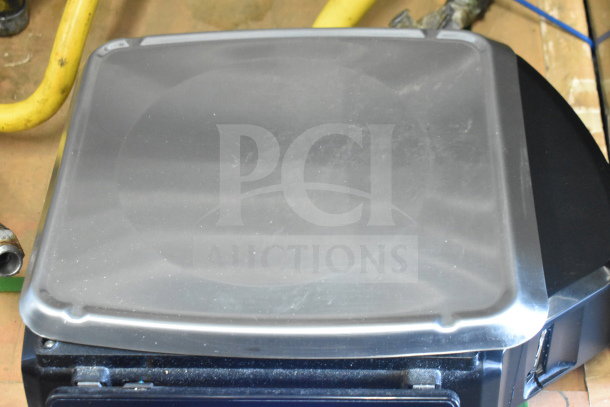 2020 Hobart HTi-7LH4W commercial countertop food portioning scale, gray, tested and working, 120/208-240 volts.