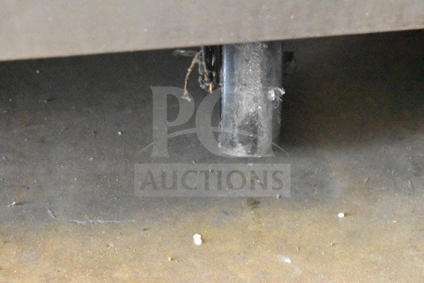 Royal RCOS-1 convection oven caster detail; commercial natural gas oven on sturdy casters for mobility.