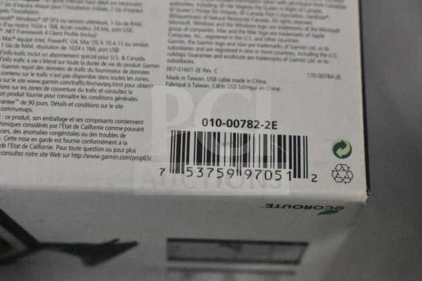 Original box for Garmin GPS units, including Nuvi 1350 and 1390. Barcode and manufacture details visible.