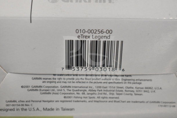Garmin GPS box featuring eTrex Legend model barcode. Original packaging in good condition.