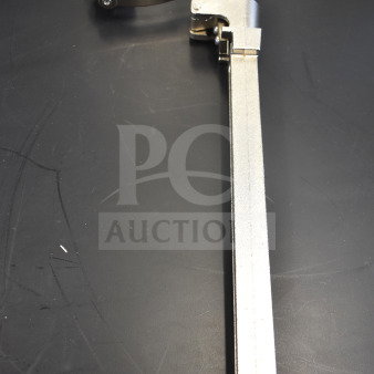 BRAND NEW Edlund 12000 Old Reliable #2 Manual Can Opener, silver with blue handle, scratch and dent condition.
