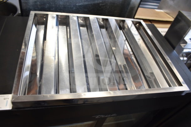 3 Steelton stainless steel hood filters, 20"x25"x2", new with scratch and dent condition. Model: 522HF2520.