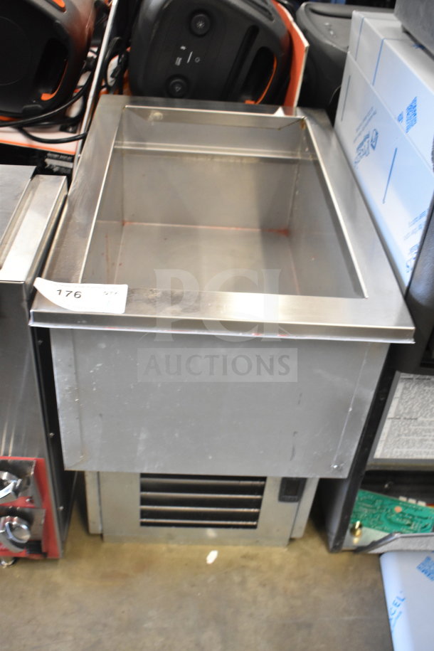 Brand new ServIt 423SDC1A one pan drop-in refrigerated cold food well, 120 volts, 1 phase, minor scratches.
