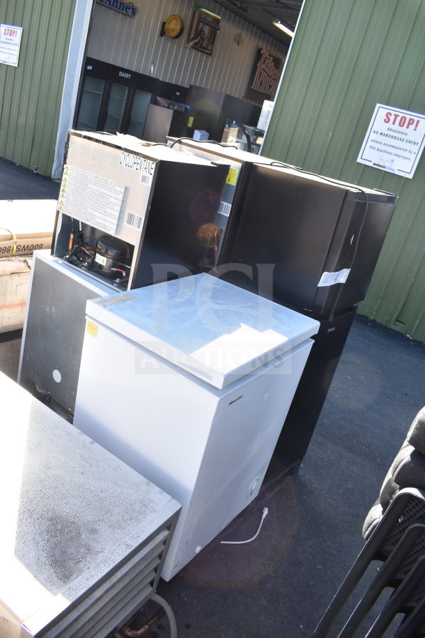 7 mini coolers/freezers, brands include Galanz, Hisense, 120 volts, 1 phase. Exterior condition varies. Multiple units in auction.