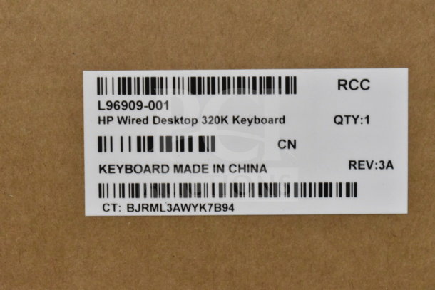 Label on box of HP Wired Desktop 320K Keyboard, model L96909-001, made in China, QTY: 1, REV: 3A.