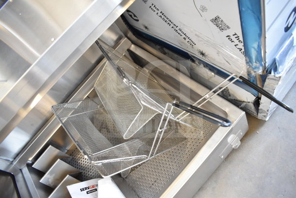 BRAND NEW 2025 ServIt 423FFDS26 26" Stainless Steel Fry Dump Holding Station, scratch and dent, 120V, 1 phase.