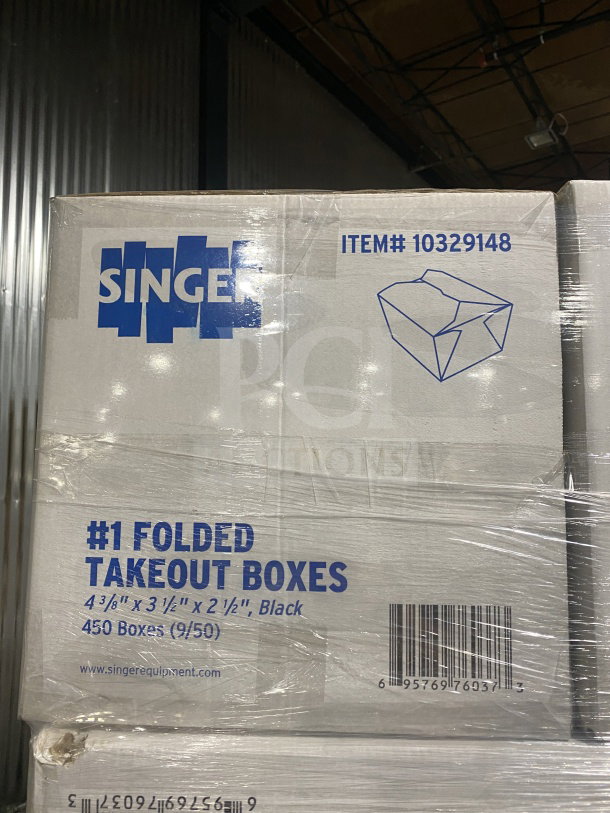 Brand new Americareroyal FTB3BK 66 oz black folded takeout box, commercial size. Packaging states 450 boxes, item #10329148.