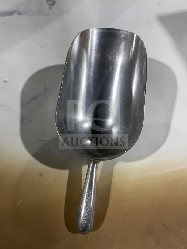 Brand new Winco 38 oz heavy-duty aluminum utility scoop with "WINCO 38oz" embossed on the handle.