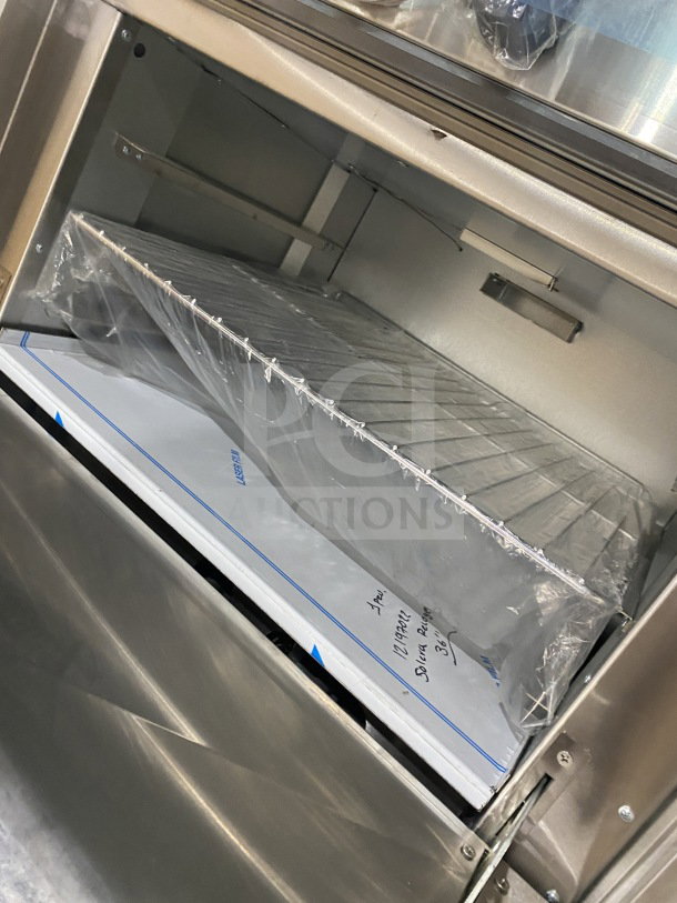 Kutano 36" gas range, model KUT6BRN36NG, brand new with chrome rack and standard oven, stainless steel, on legs.