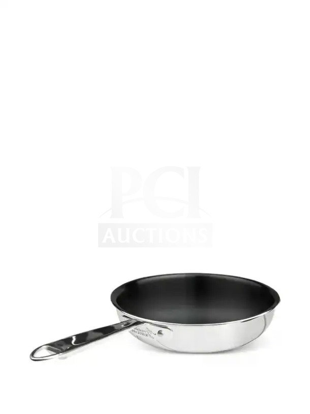 Brand new Pentole Agnelli stainless steel non-stick fry pan, model ALSC2111BSC40. Durable and high-quality kitchenware.