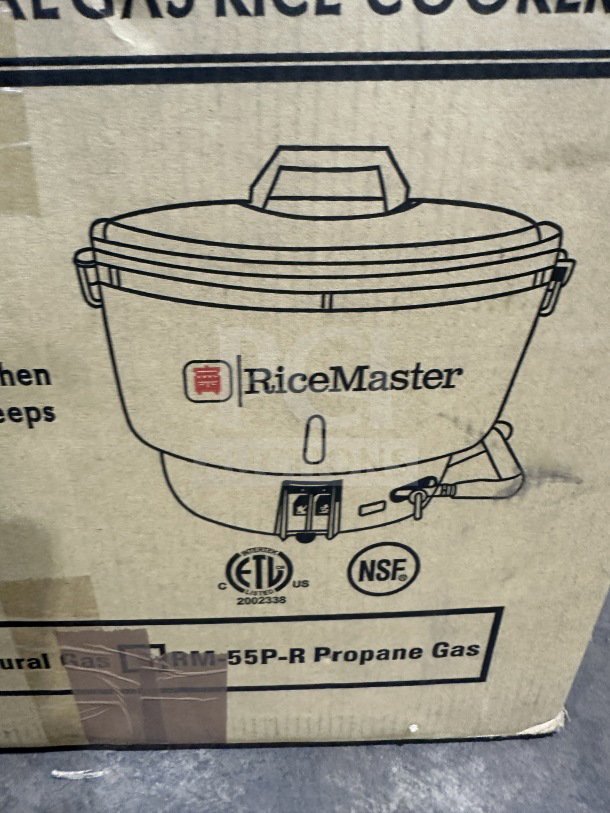 Town RM-55-R stainless steel gas rice cooker, 110 cup capacity, new in box. NSF certified, ETL listed.